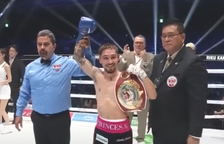 โอลาสกัวกา ป้องกันแชมป์ WBO 112 ปอนด์ กับ คามาโช จูเนียร์ ก่อนศึก อัลวาเรซ-ครอว์ฟอร์ด
