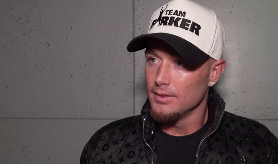 แพดดี้ โดโนแวน เล็งพิชิต เลียม พาโร เปิดทางล้างตา ลูอิส คร็อกเกอร์ ไฟต์ที่ 3