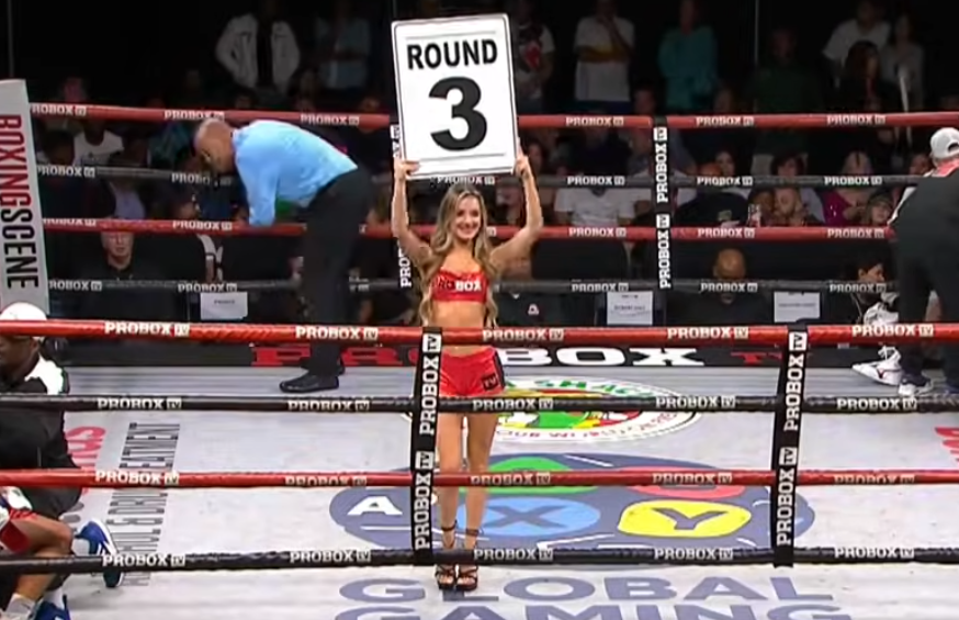 เฟียร์เลส รามอน คาร์เดนาส พร้อมลุย 122 ปอนด์