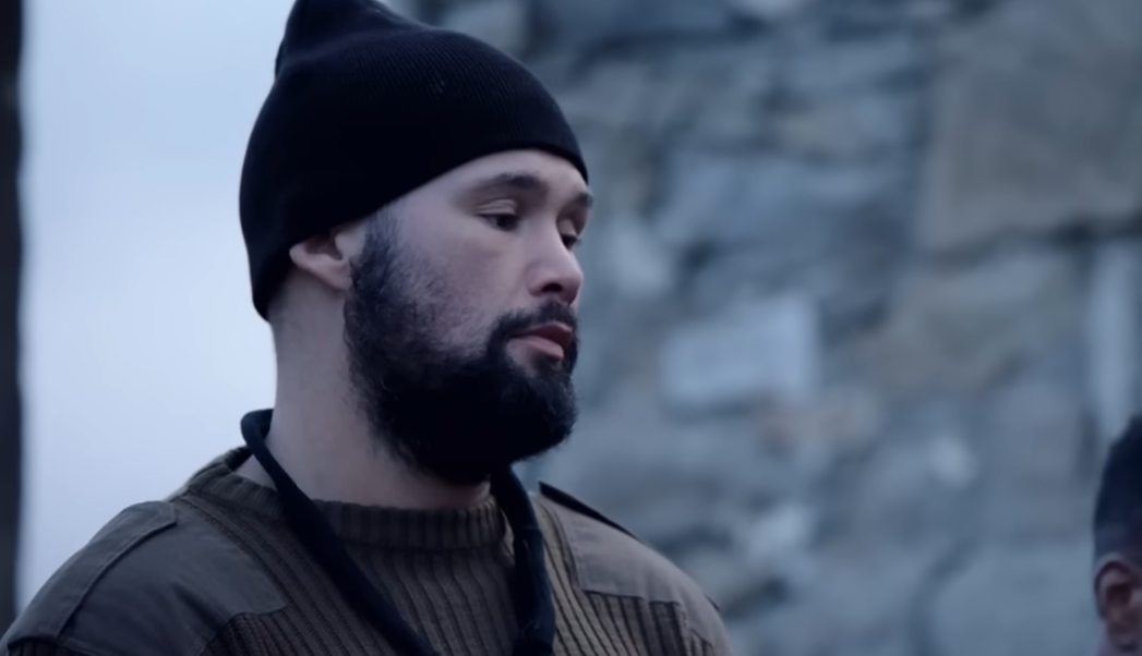 โทนี่ เบลลูว์ เผยชีวิตหลังรีไทร์เจอช่วงมืดมน ยอมรับงานทีวีช่วยพยุงจิตใจและชีวิตหลังมวย