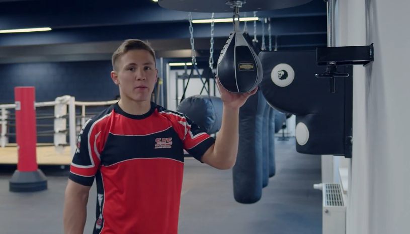 บิวอล–ไอเฟิร์ต มีลุ้นชกในรายการ อูซิก–เวอร์โฮเวน หลังยกเลิกการประมูลไฟต์